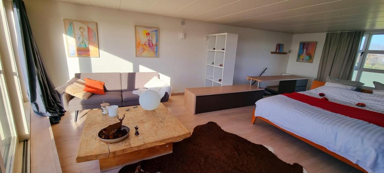 נזארת Cozy House At The Lake מראה חיצוני תמונה